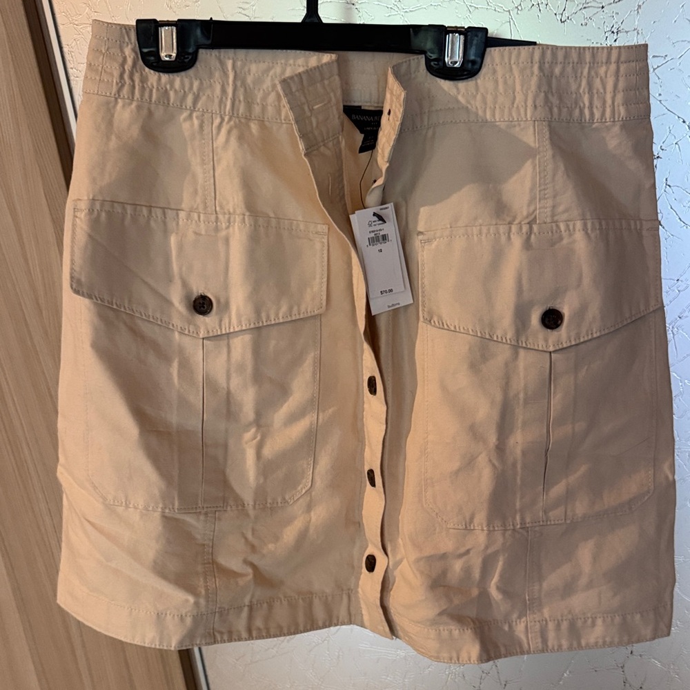 Tan Button-Front Skirt banana republic NWT